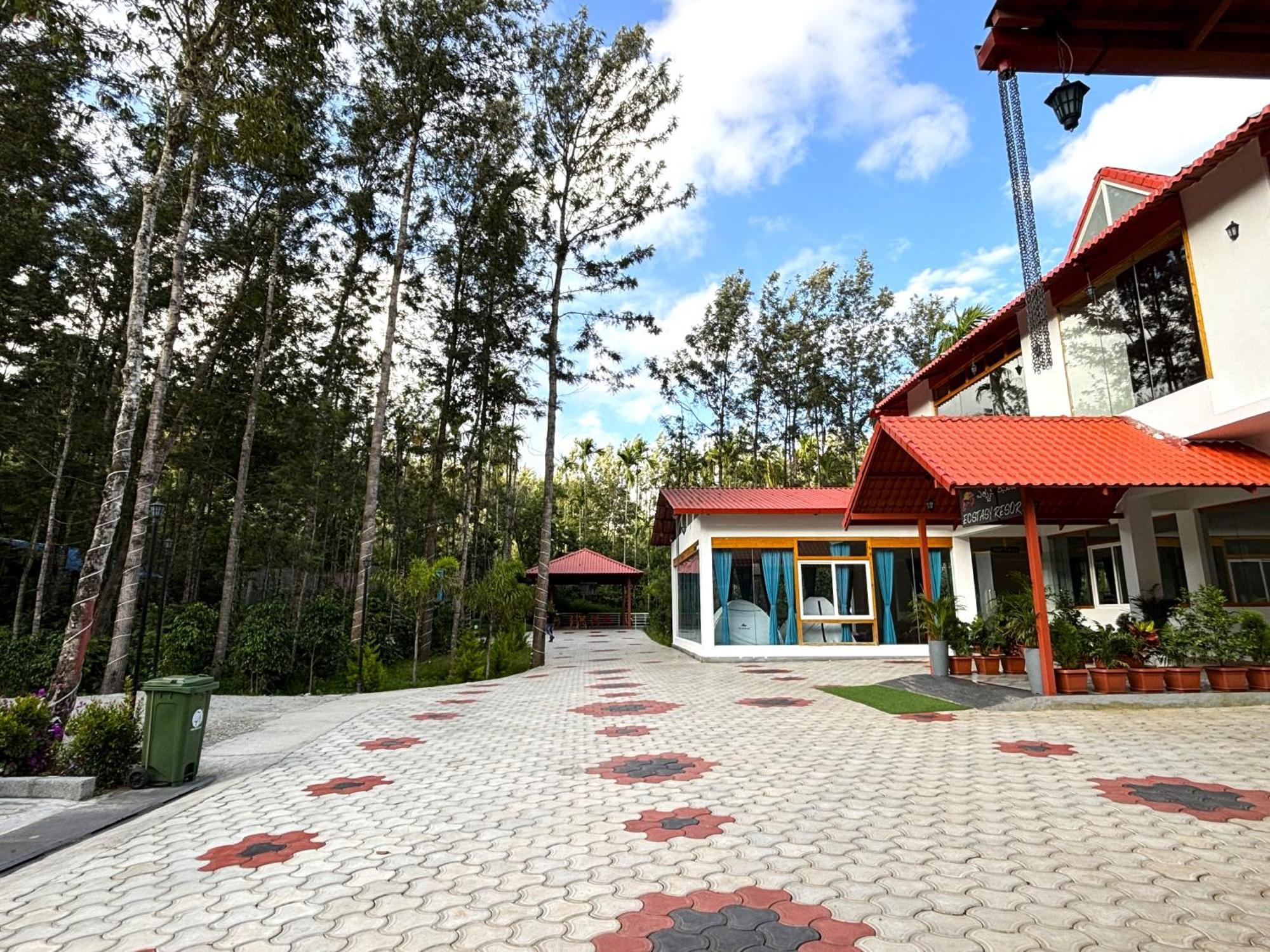 Ecstasy Tent Stay With Swimming Pool & Common Washroom Chikmagalūr Dış mekan fotoğraf